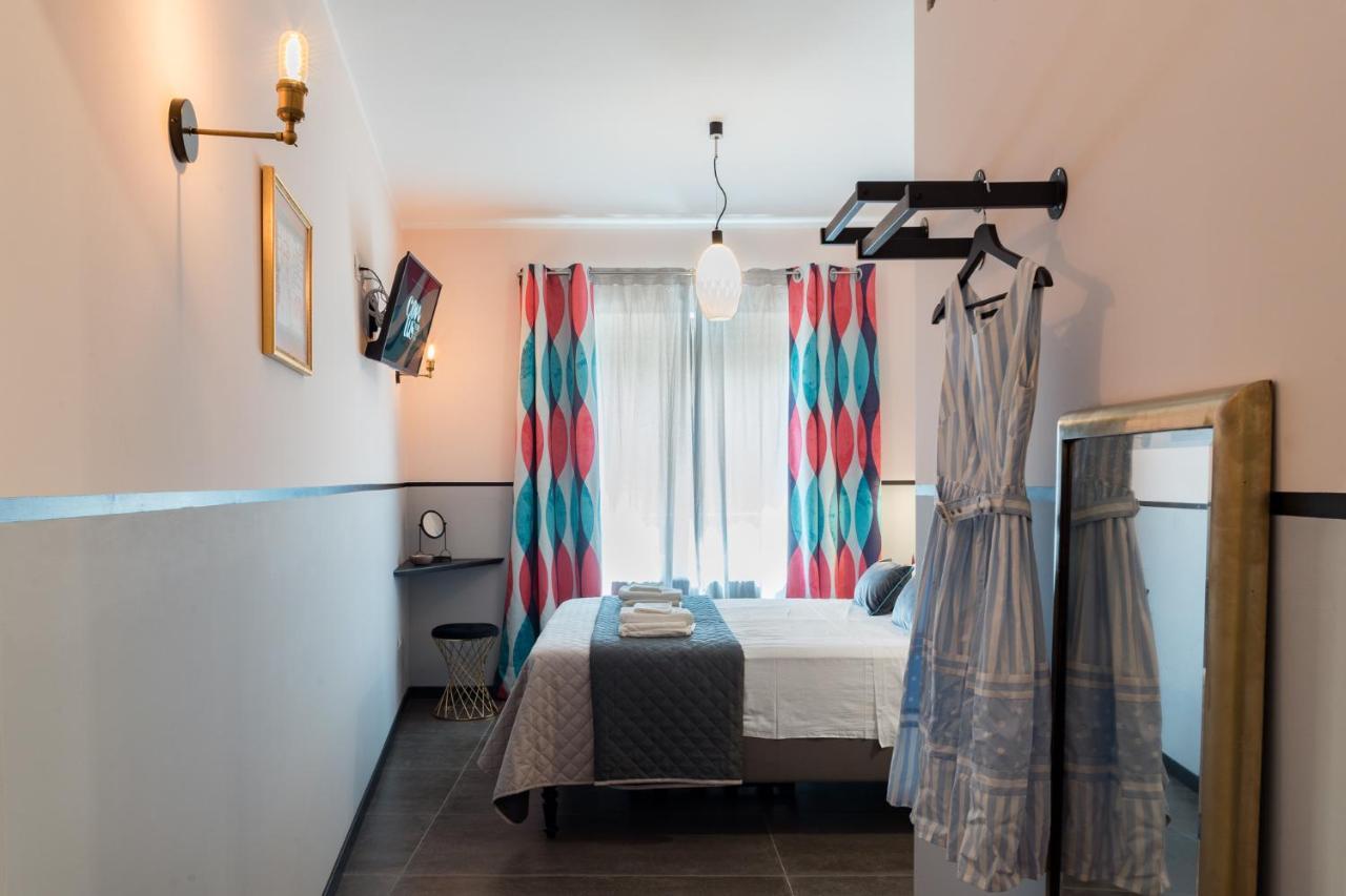 Contus Retro Guest House 卡利亚里 外观 照片