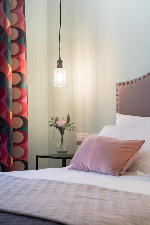 Contus Retro Guest House 卡利亚里 外观 照片